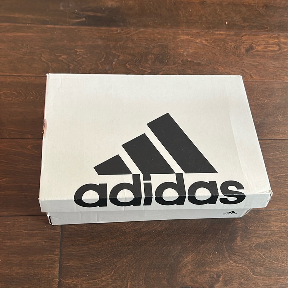 Adidas empty shoe box